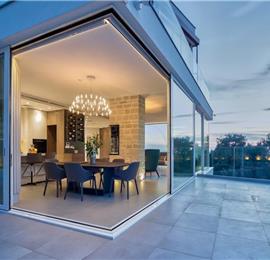 6 bedroom villa with pool and roof terrace, Sveti Stefan, sleeps 12